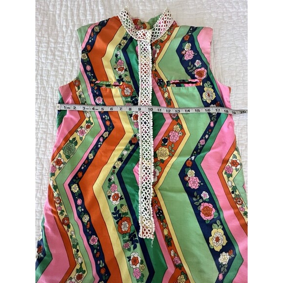 The Lilly Vintage Lilly Pulitzer Shift Dress Bright Colors Lace Detail - Picture 10 of 11